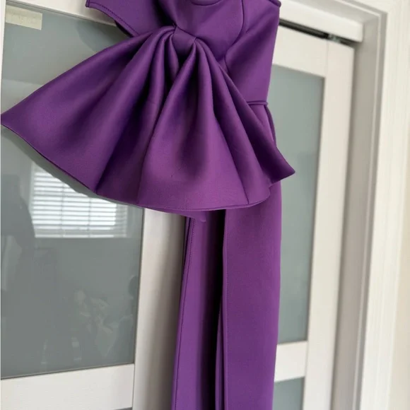 Beautiful purple top- Size small - Picture 5 of 9